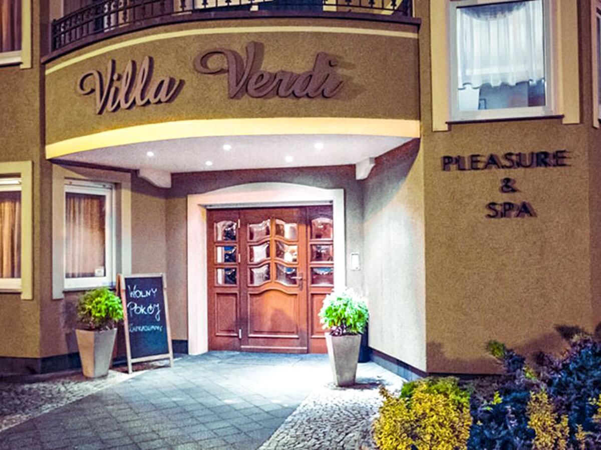 Отели типа «постель и завтрак» Villa Verdi Pleasure & Spa Леба-16