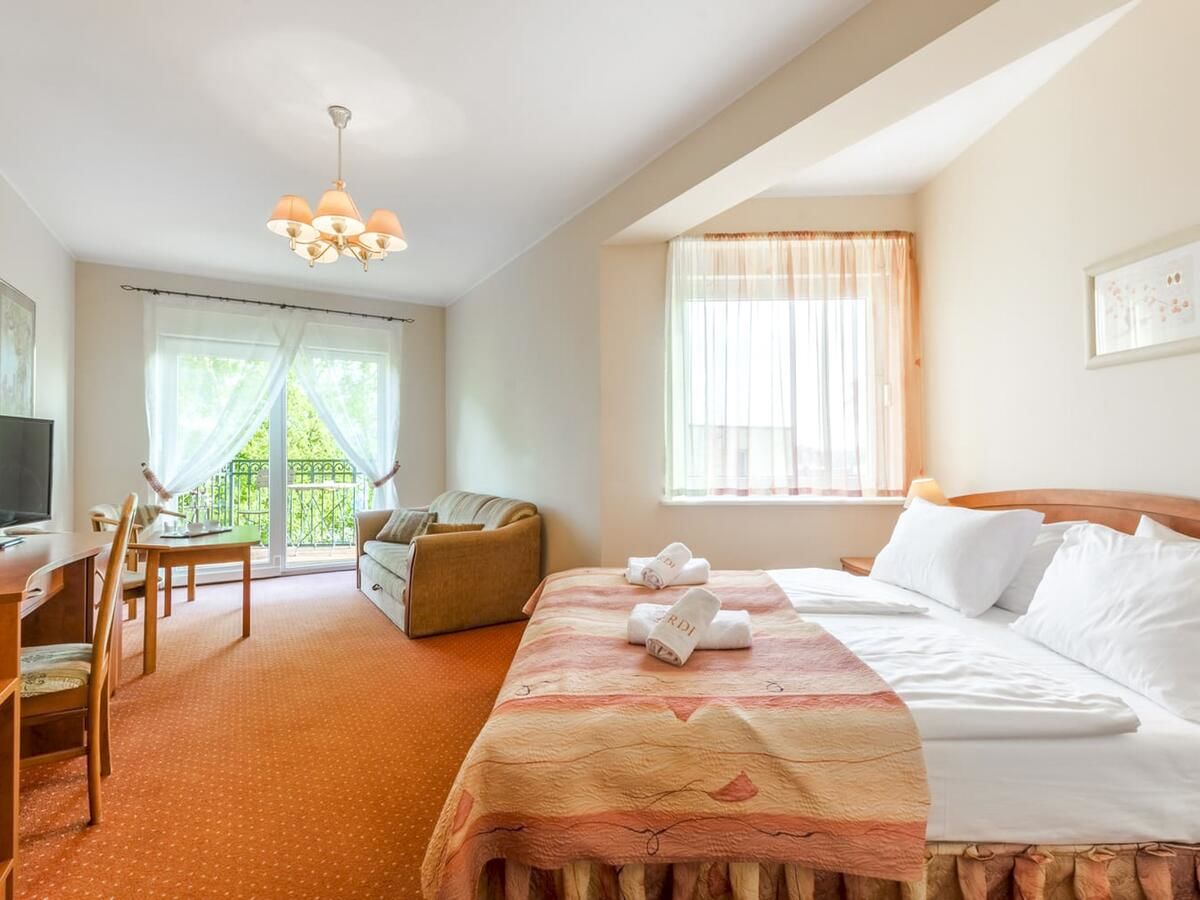 Отели типа «постель и завтрак» Villa Verdi Pleasure & Spa Леба-20