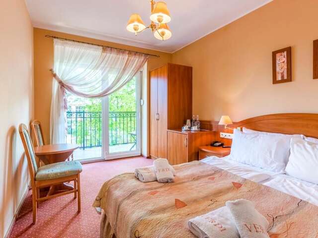Отели типа «постель и завтрак» Villa Verdi Pleasure & Spa Леба-50